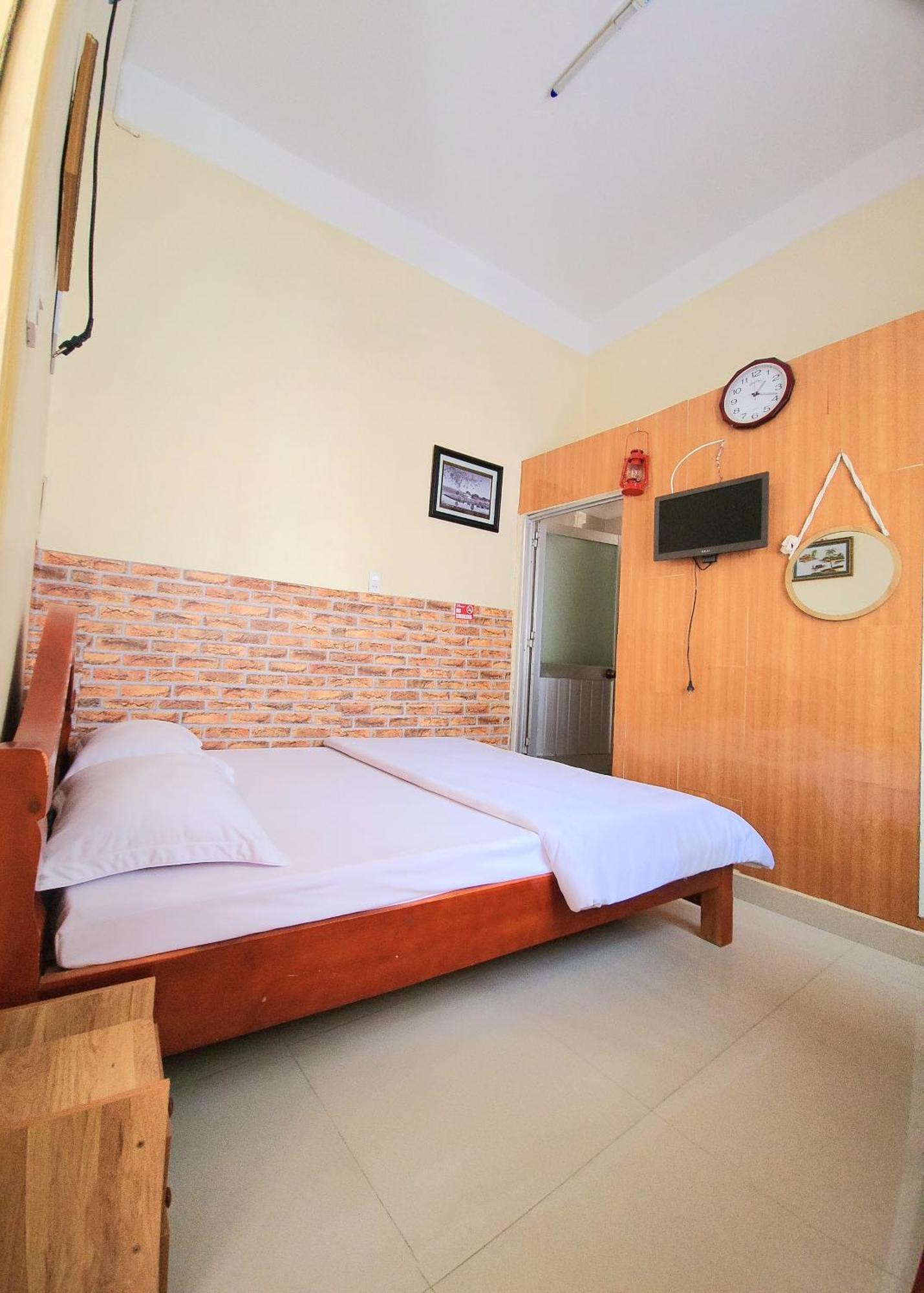 Binh Dao Hotel - Khach San Ngay Trung Tam Gia Re Da Lat Exterior photo